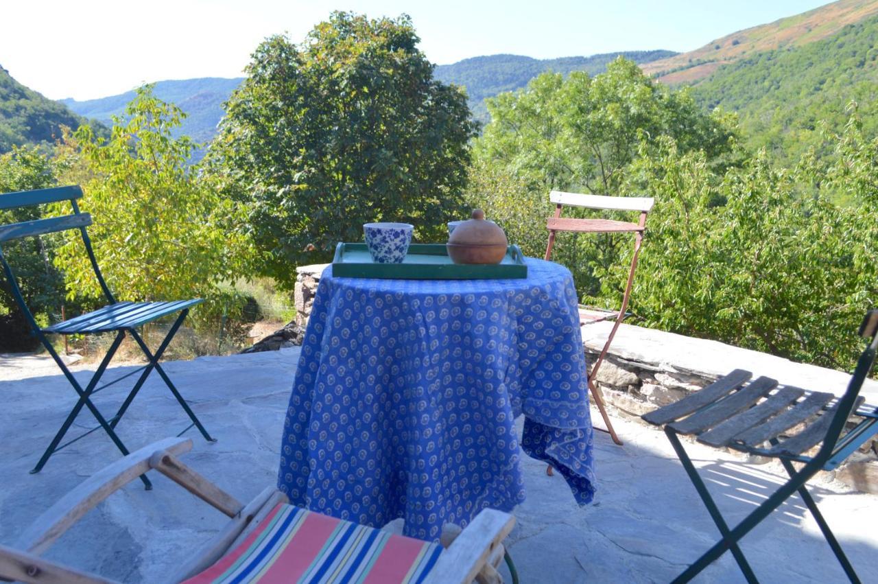 La Calade De Craysoules Villa Bassurels Bagian luar foto